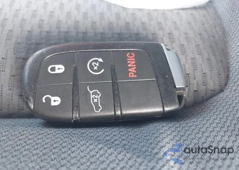 2014 Jeep Grand Cherokee Overland z USA, uszkodzony, nr VIN 1C4RJFCG2EC247574